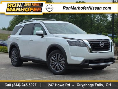 New 2025 Nissan Pathfinder SL w/ SL Premium Package