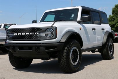 New 2025 Ford Bronco Badlands w/ Sasquatch Package