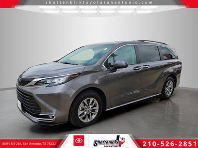 Certified 2023 Toyota Sienna XLE