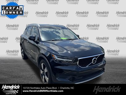 Used 2019 Volvo XC40 T4 Momentum