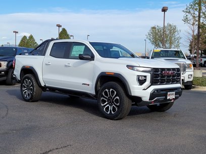 New 2025 GMC Canyon AT4 w/ Nightfall Edition