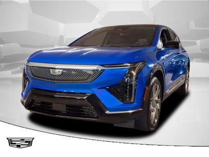 New 2025 Cadillac Optiq Luxury 2