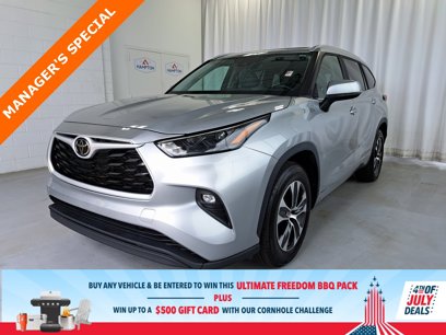 Used 2023 Toyota Highlander XLE