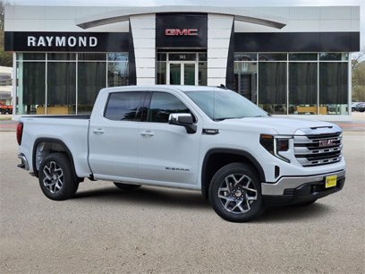 New 2025 GMC Sierra 1500 SLE