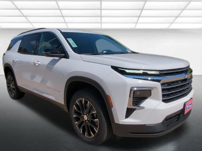New 2026 Chevrolet Traverse LT w/ Sun and Wheel Package