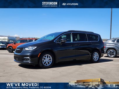 Used 2022 Chrysler Pacifica Touring-L