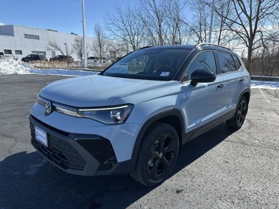 New 2025 Volkswagen Taos SE