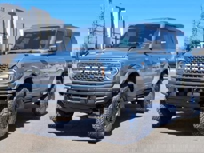 New 2025 Ford Bronco Badlands w/ Sasquatch Package