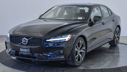Certified 2025 Volvo S60 B5 Plus