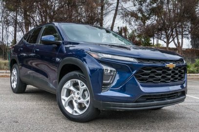 Used 2024 Chevrolet Trax LS w/ LS Convenience Package