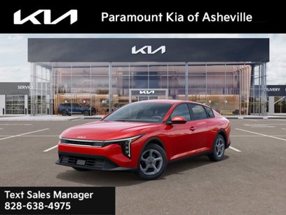 New 2025 Kia K4 LXS