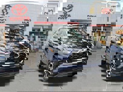 Used 2024 Toyota Highlander XLE