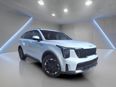 Used 2025 Kia Sorento S