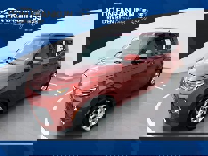 Certified 2022 Kia Soul LX w/ Technology Package