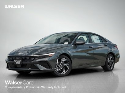 New 2025 Hyundai Elantra SEL