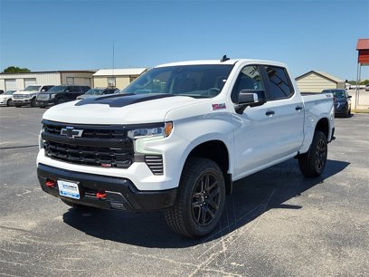 New 2025 Chevrolet Silverado 1500 LT Trail Boss w/ Convenience Package II