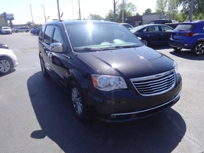 Used 2014 Chrysler Town & Country Touring-L w/ Trailer Tow Group