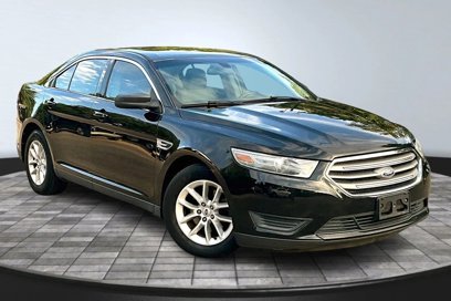 Used 2013 Ford Taurus SE
