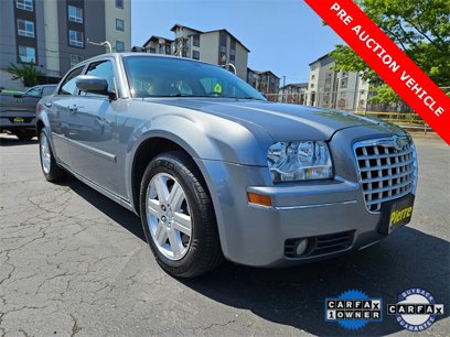 Used 2006 Chrysler 300 Touring w/ Navigation & Sound Group I