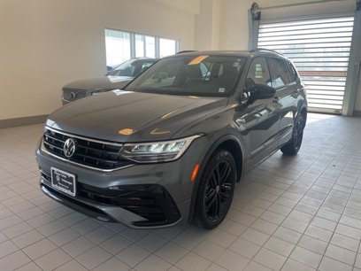 Certified 2022 Volkswagen Tiguan SE R-Line
