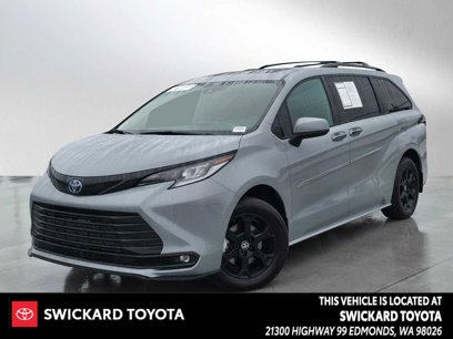 Used 2025 Toyota Sienna XLE Woodland Edition