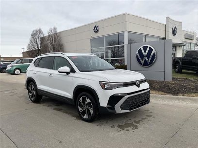 New 2025 Volkswagen Taos SE