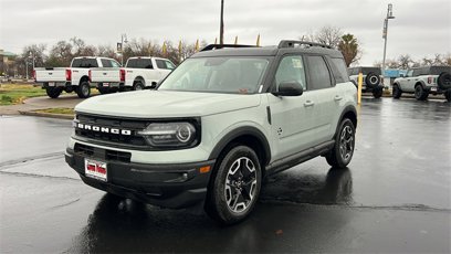 New 2024 Ford Bronco Sport Outer Banks w/ Tech Package
