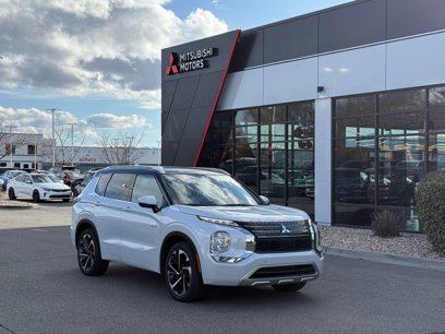 Used 2023 Mitsubishi Outlander 4WD Plug-In Hybrid