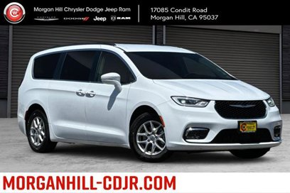 Used 2022 Chrysler Pacifica Touring-L