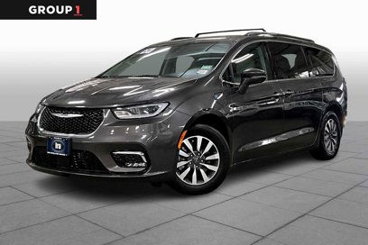 Used 2021 Chrysler Pacifica Touring-L