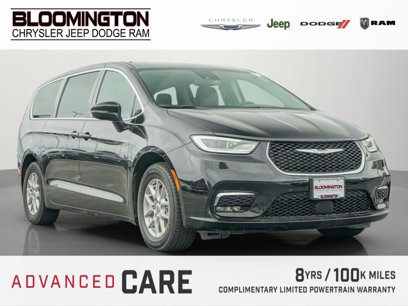 Used 2024 Chrysler Pacifica Touring-L