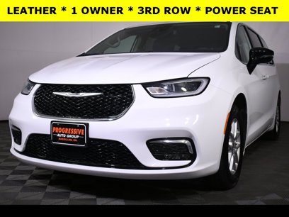 Used 2024 Chrysler Pacifica Touring-L