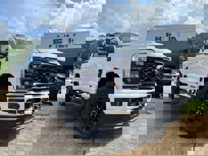 New 2025 Ford F250 Lariat w/ Black Appearance Package