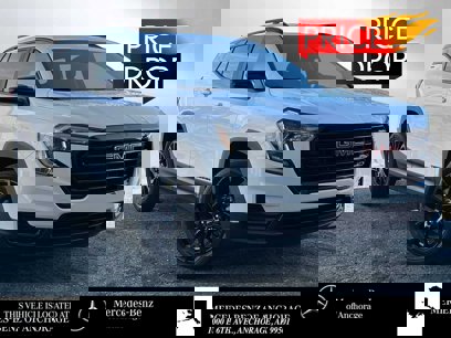 Used 2023 GMC Terrain SLE w/ Driver Convenience Package