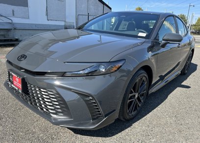 New 2025 Toyota Camry SE