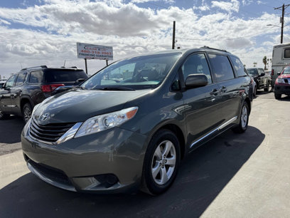 Used 2013 Toyota Sienna LE