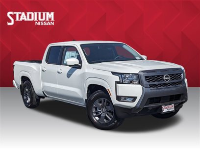 New 2025 Nissan Frontier SV w/ SV Convenience Package