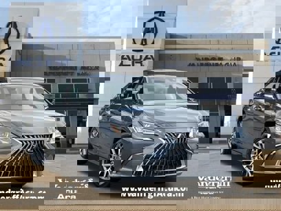 Used 2022 Lexus ES 350
