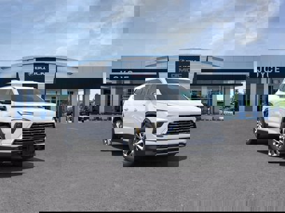 New 2025 Buick Enclave Preferred w/ Trailering Package, 5000 lbs.