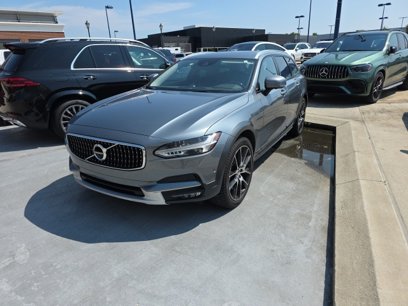 Used 2018 Volvo V90 T6 Cross Country w/ Convenience Package