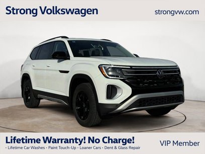 New 2025 Volkswagen Atlas Peak Edition SE