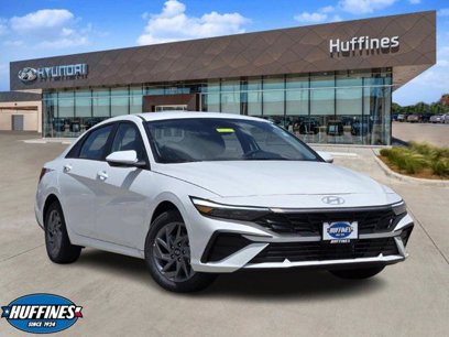 New 2025 Hyundai Elantra Blue