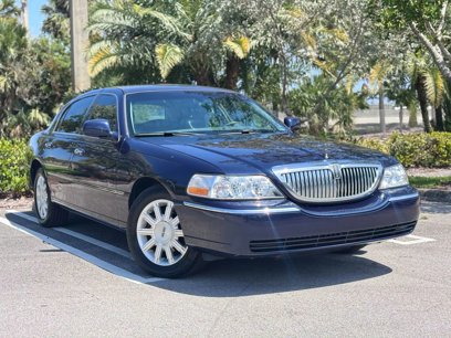 Used 2009 Lincoln Town Car Signature Limited