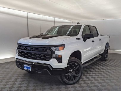 New 2025 Chevrolet Silverado 1500 Custom Trail Boss w/ Turbomax Blackout Package