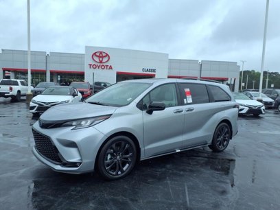 New 2025 Toyota Sienna XSE