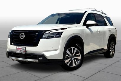 Certified 2023 Nissan Pathfinder SL w/ Lighting Package (N92)