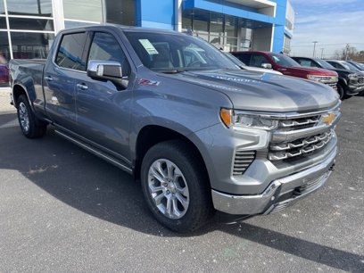 New 2025 Chevrolet Silverado 1500 LTZ w/ LTZ Premium Package