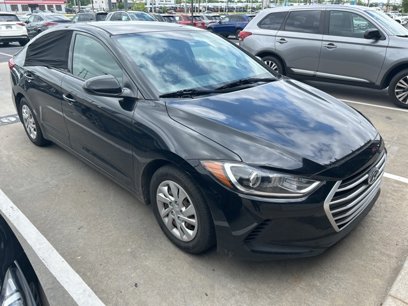 Used 2018 Hyundai Elantra SE w/ SE Connectivity Package 04