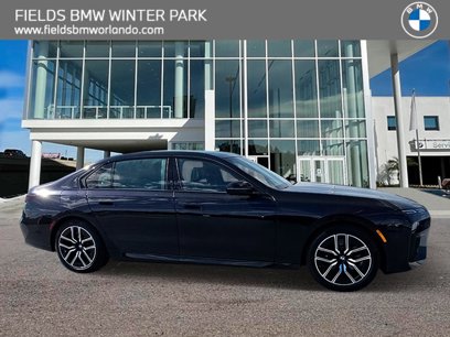 New 2025 BMW i7 xDrive60 w/ Premium Package