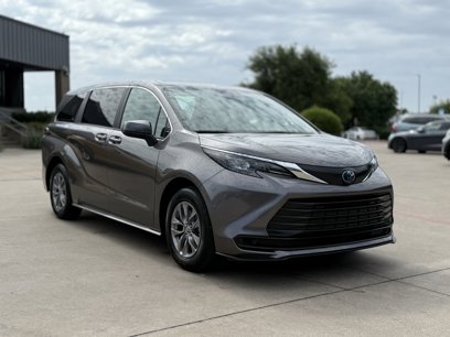 Used 2024 Toyota Sienna LE